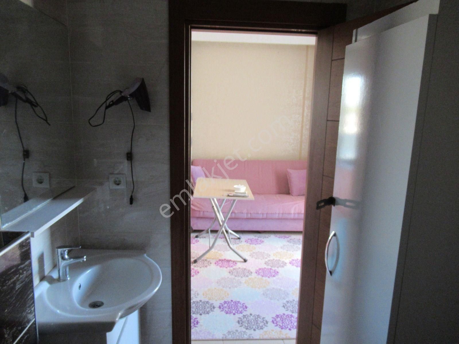 Üstünkent'ten 34.cadde Üzeri 1+1 Satılık Eşyalı Daire - Görsel 17