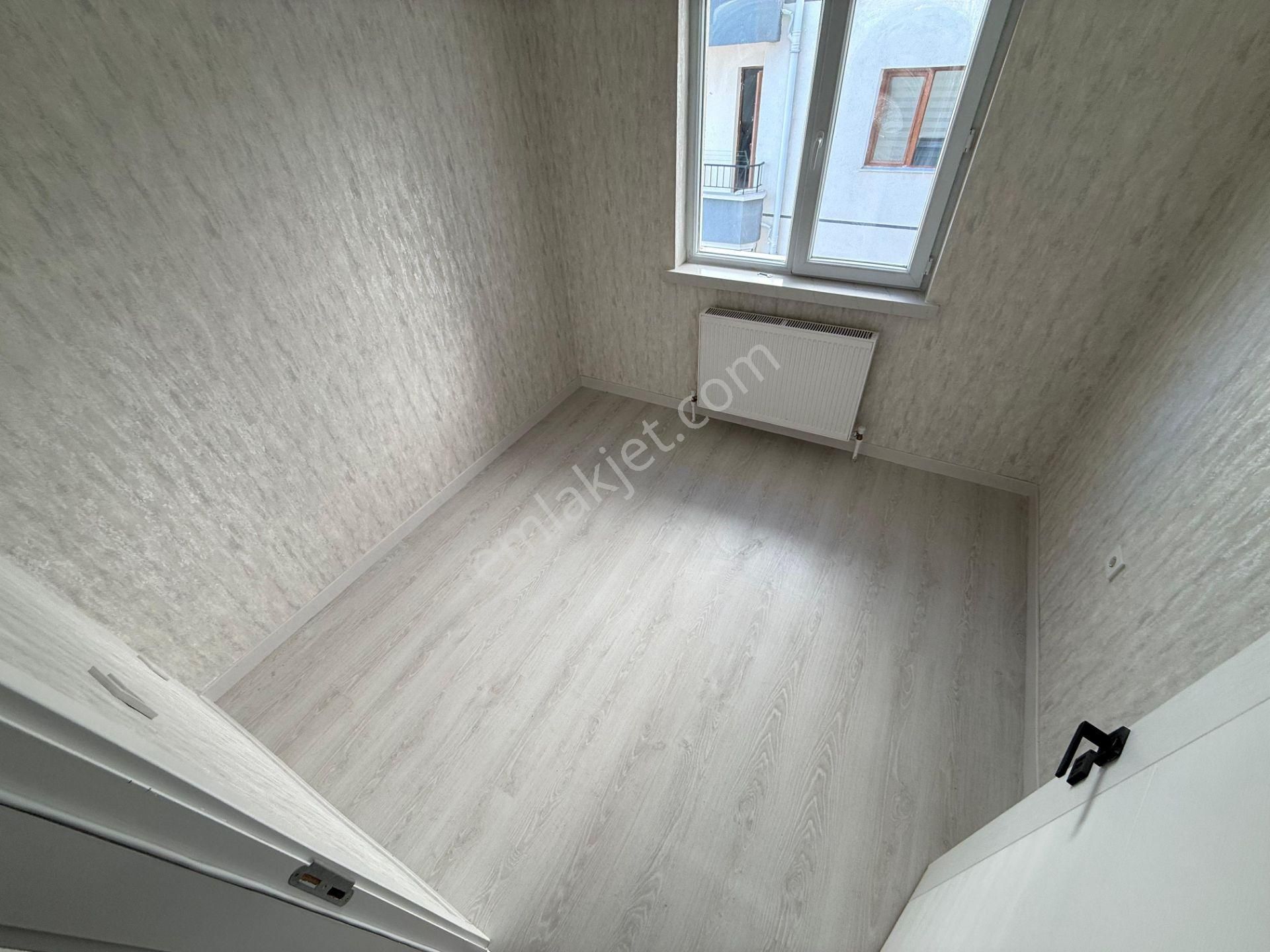 İncirli'de Merkezi Konum Ara Katta Lüx Yapılı Manzaralı 3+1 Daire - Görsel 20