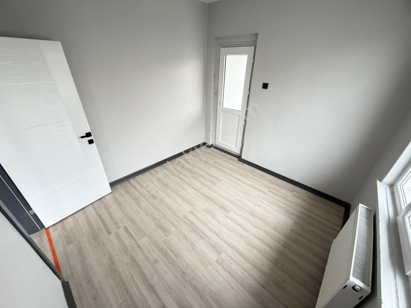 Kariyer'den Kalaba'da Cadde Yakını Katta Lüx Yapılı 3+1 Fırsat Daire - Görsel 7