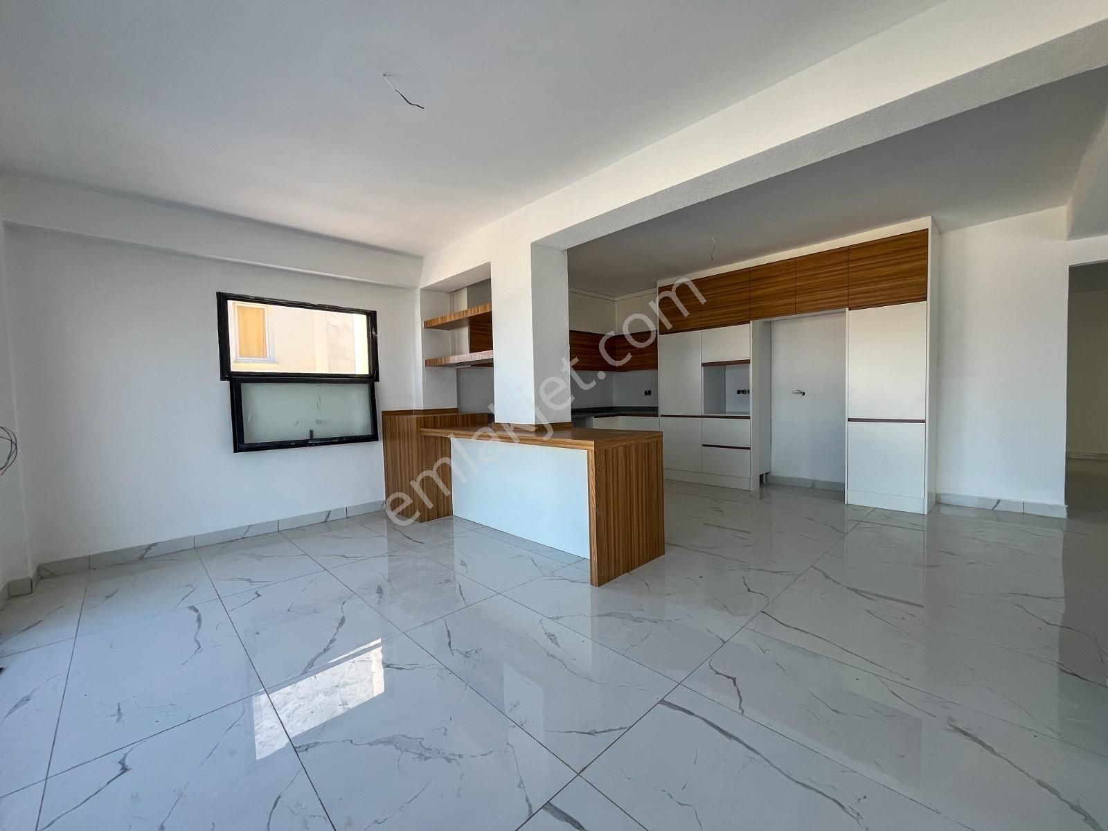 Bodrum Bağla'da Satılık Denize 200 Metre Tek Tapulu 7+3 Villa - Görsel 9