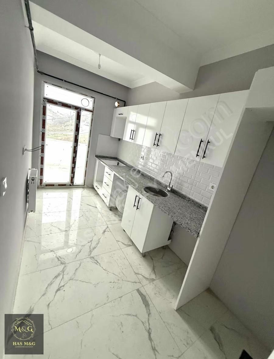 Butik Site İçerisinde Metroya Yakın 2+1 Arakat Daire - Görsel 2