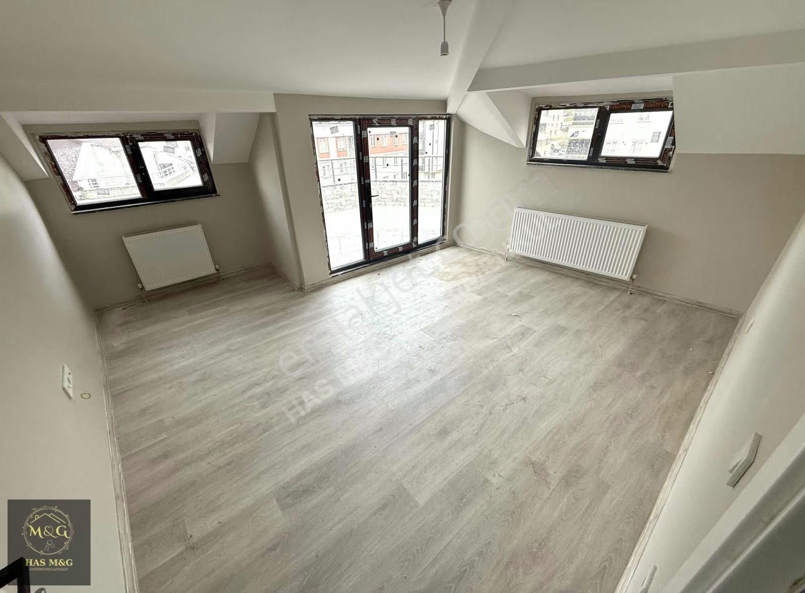 Güzel Konumda Sıfır Ultralüks Kombili Ankastreli Dubleks Daire - Görsel 33