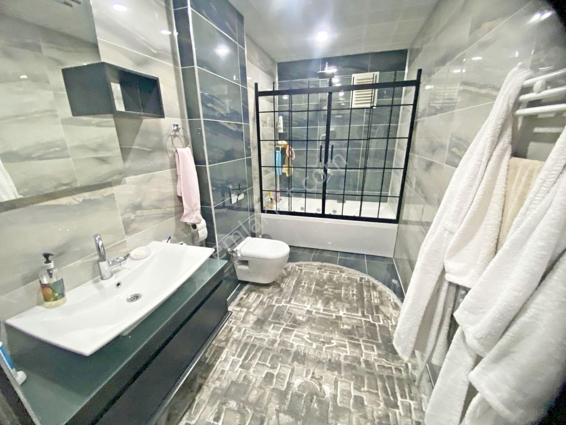 Gold Emlaktan Sitede Full+full Çok Geniş Çift Girişli Manz. Satılık 7+1 Dublex! - Görsel 31