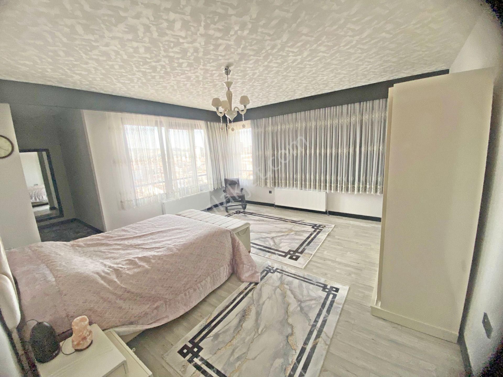 Gold Emlaktan Sitede Full+full Çok Geniş Çift Girişli Manz. Satılık 7+1 Dublex! - Görsel 16