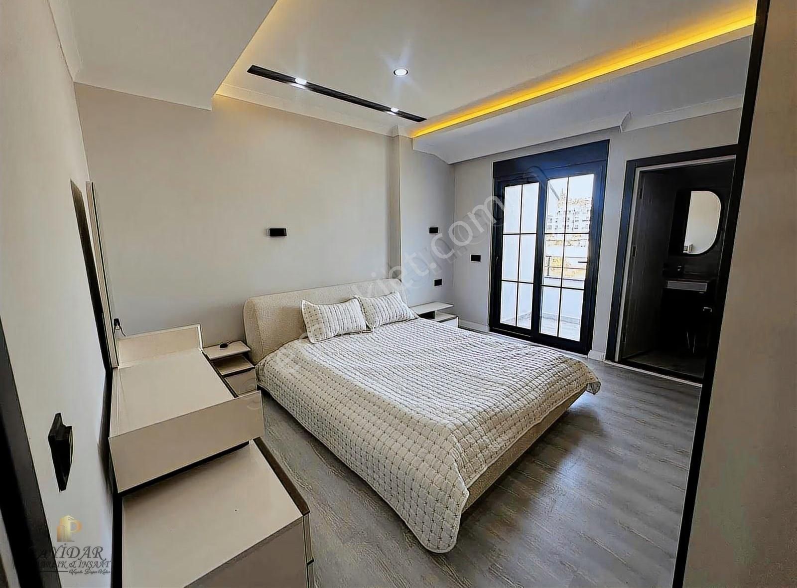 Manangat Ilıcada Yarı Müstakil Tripleks Villa - Görsel 8