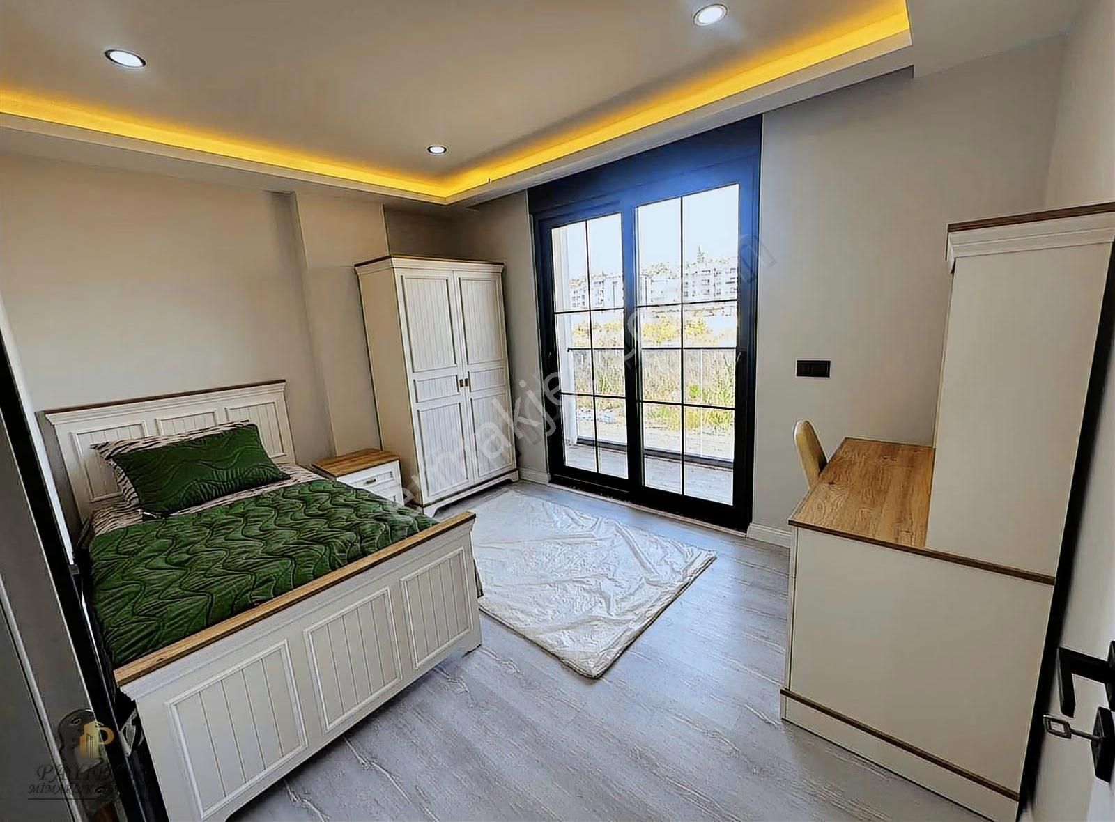 Manangat Ilıcada Yarı Müstakil Tripleks Villa - Görsel 13