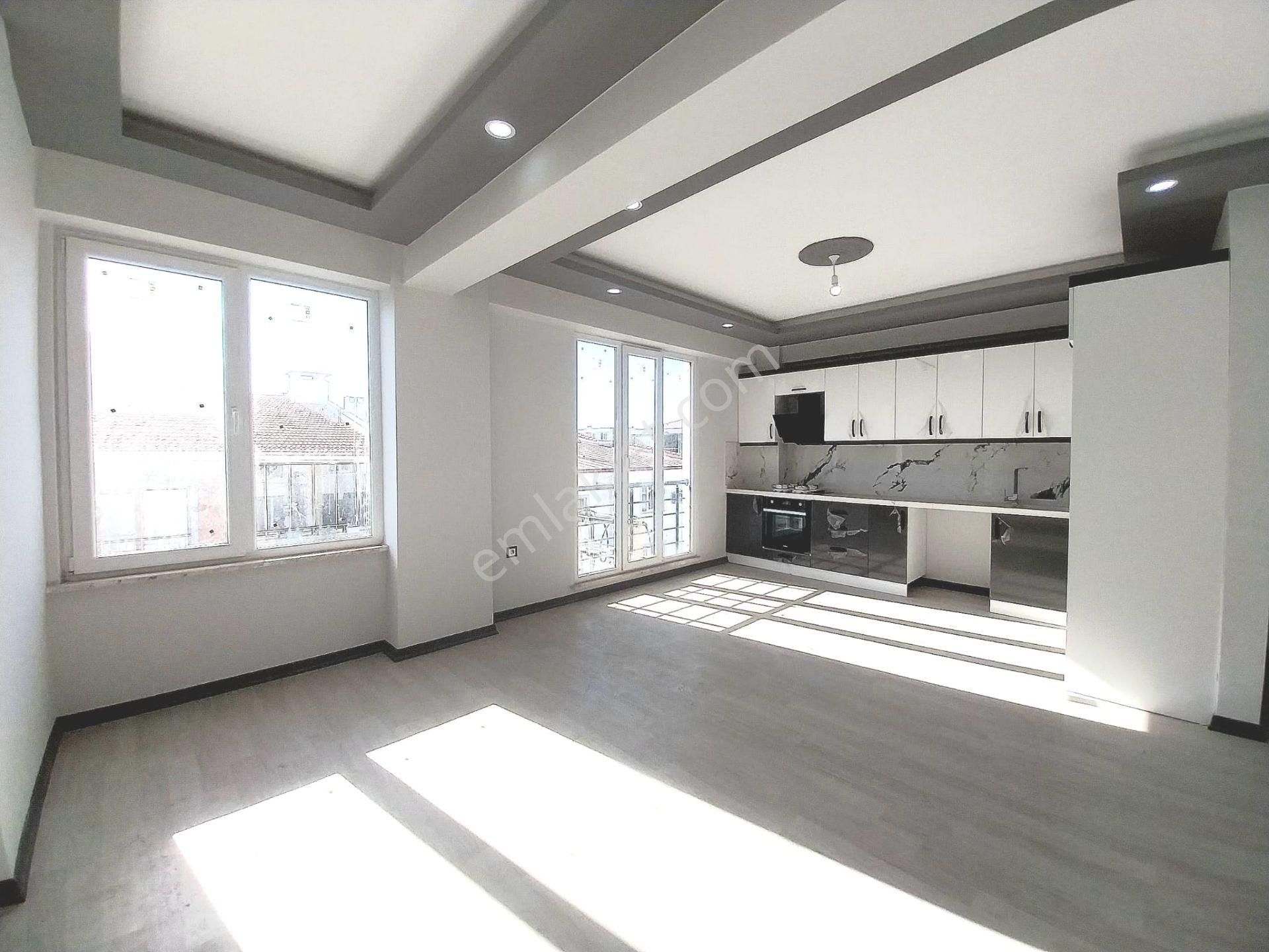 ▓yüksel'den Satılık Edremit'te Önü Açık İki Mutfaklı Sıfır 3+1 Dublex - Görsel 3