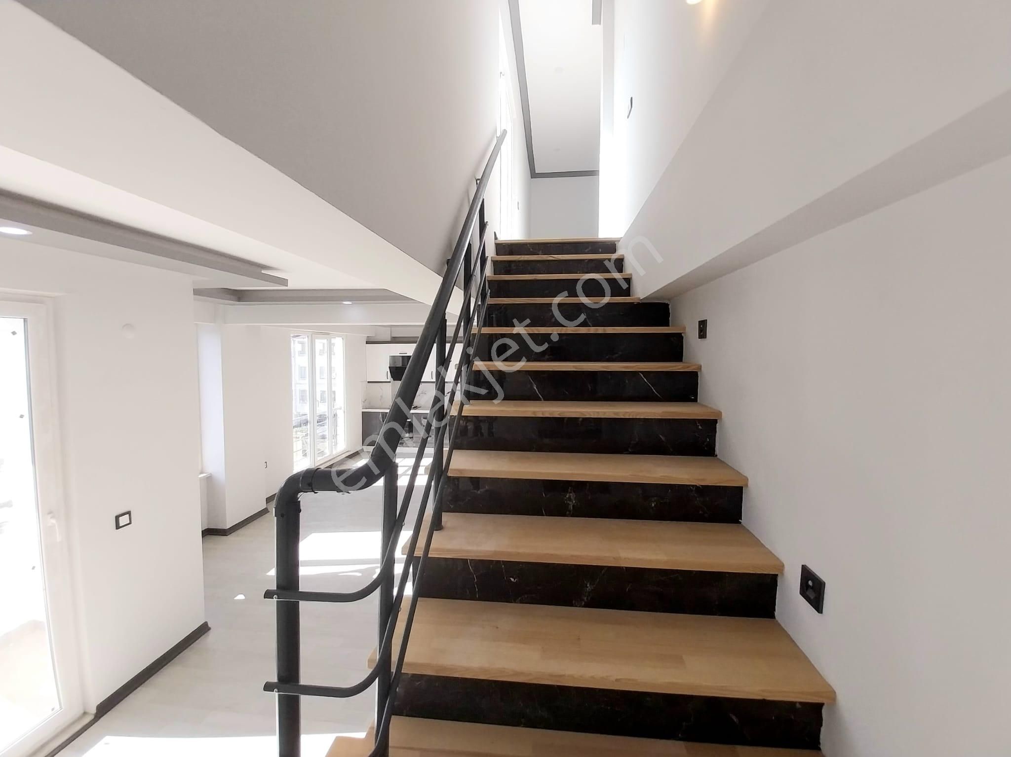 ▓yüksel'den Satılık Edremit'te Önü Açık İki Mutfaklı Sıfır 3+1 Dublex - Görsel 16