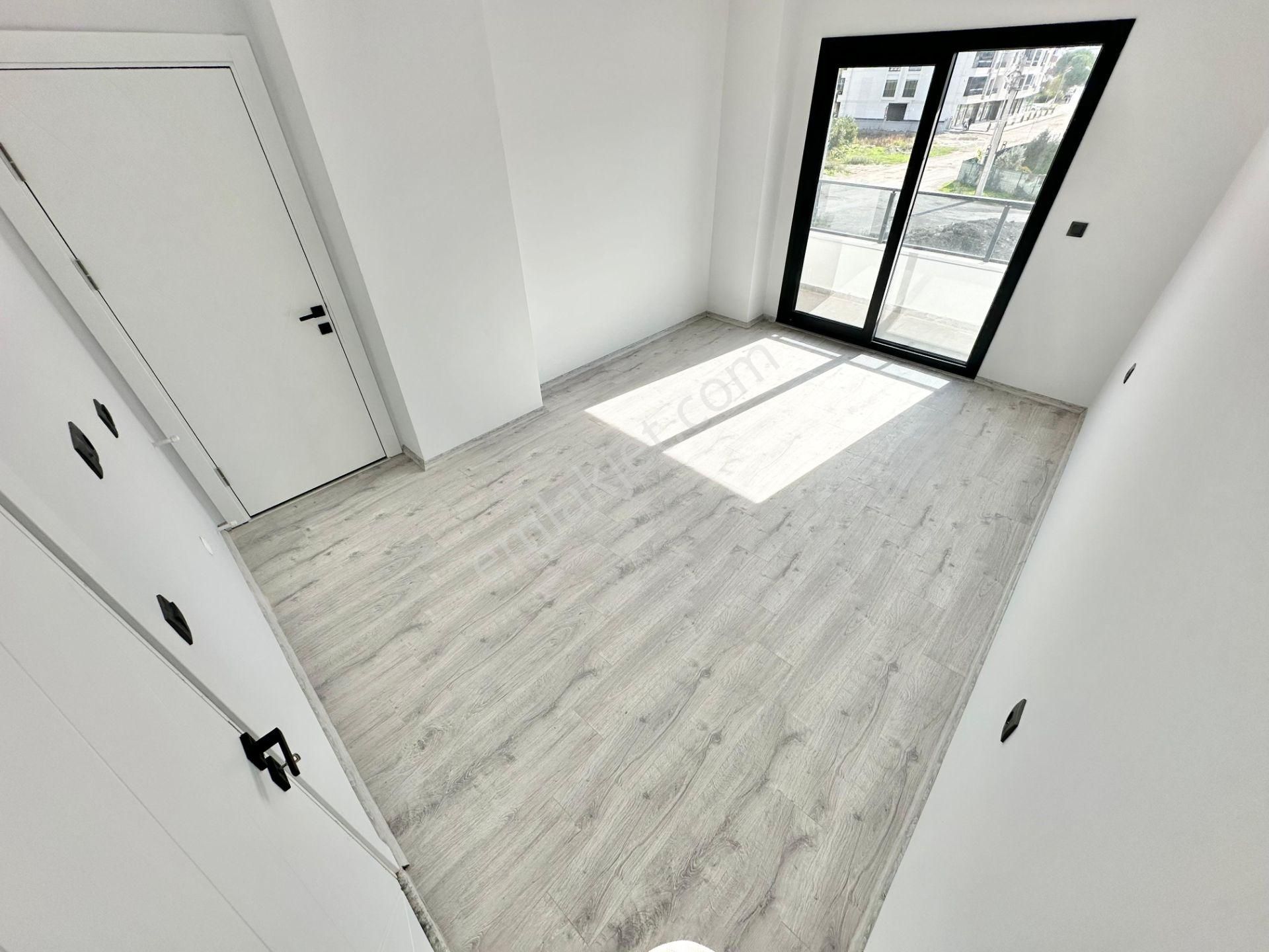 ꧁ay Emlaktan꧂akçay'da Denize 300 M Arakat Şık Tasarımlı Ebeveyn Banyolu Satılık 2+1 Ultra Lüx Daire - Görsel 14