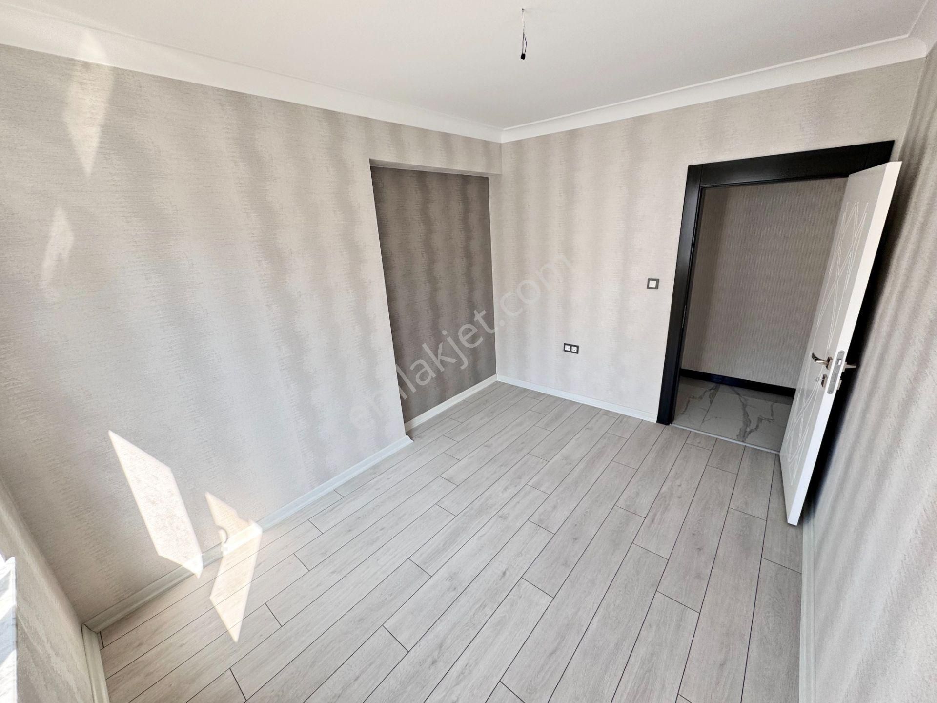 Sıfır 4+1 Çift Bloklu Site İçerisinde Giyinme Odası-ebeveyn Banyo - Görsel 23