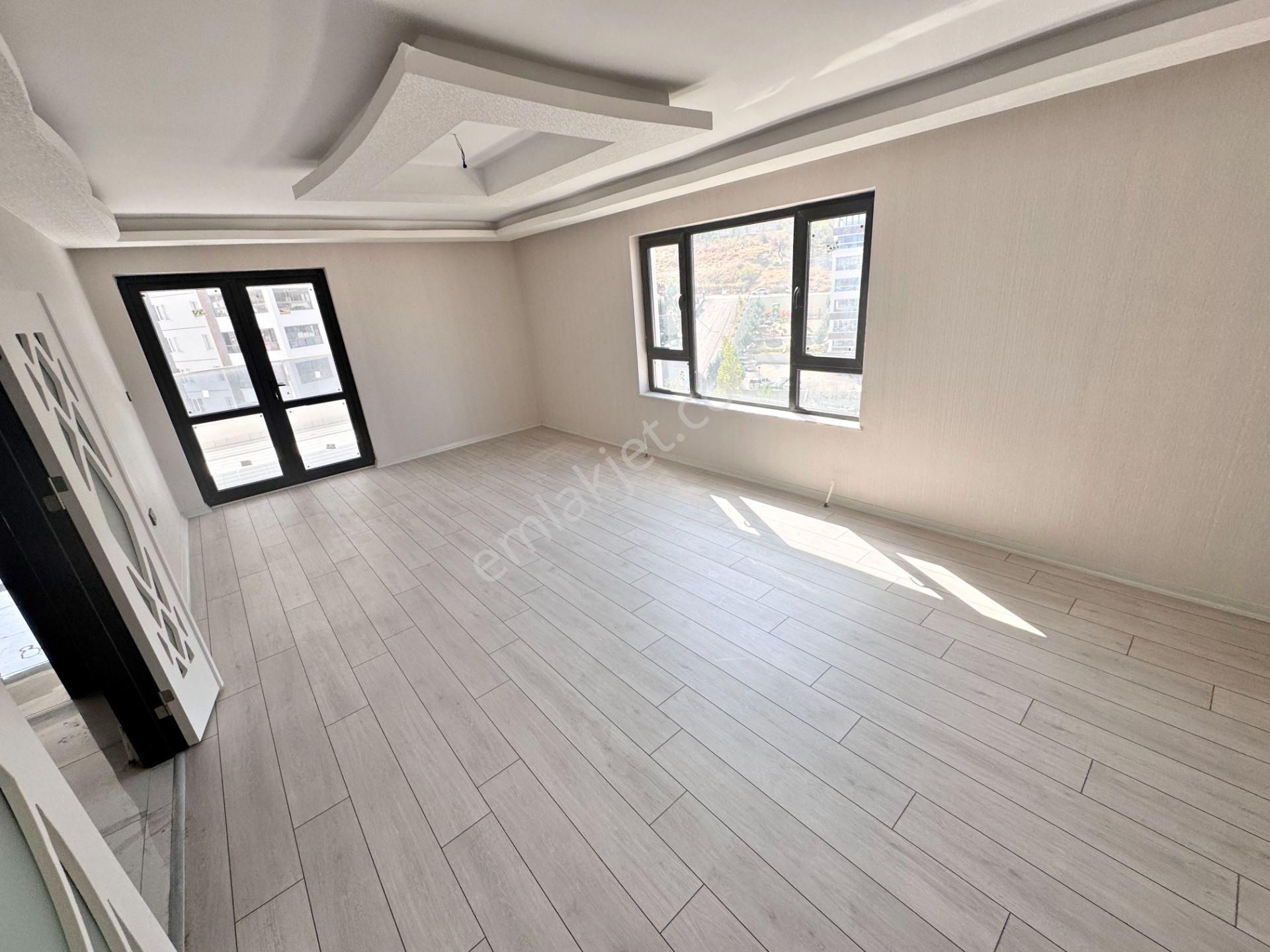 Sıfır 4+1 Çift Bloklu Site İçerisinde Giyinme Odası-ebeveyn Banyo - Görsel 11