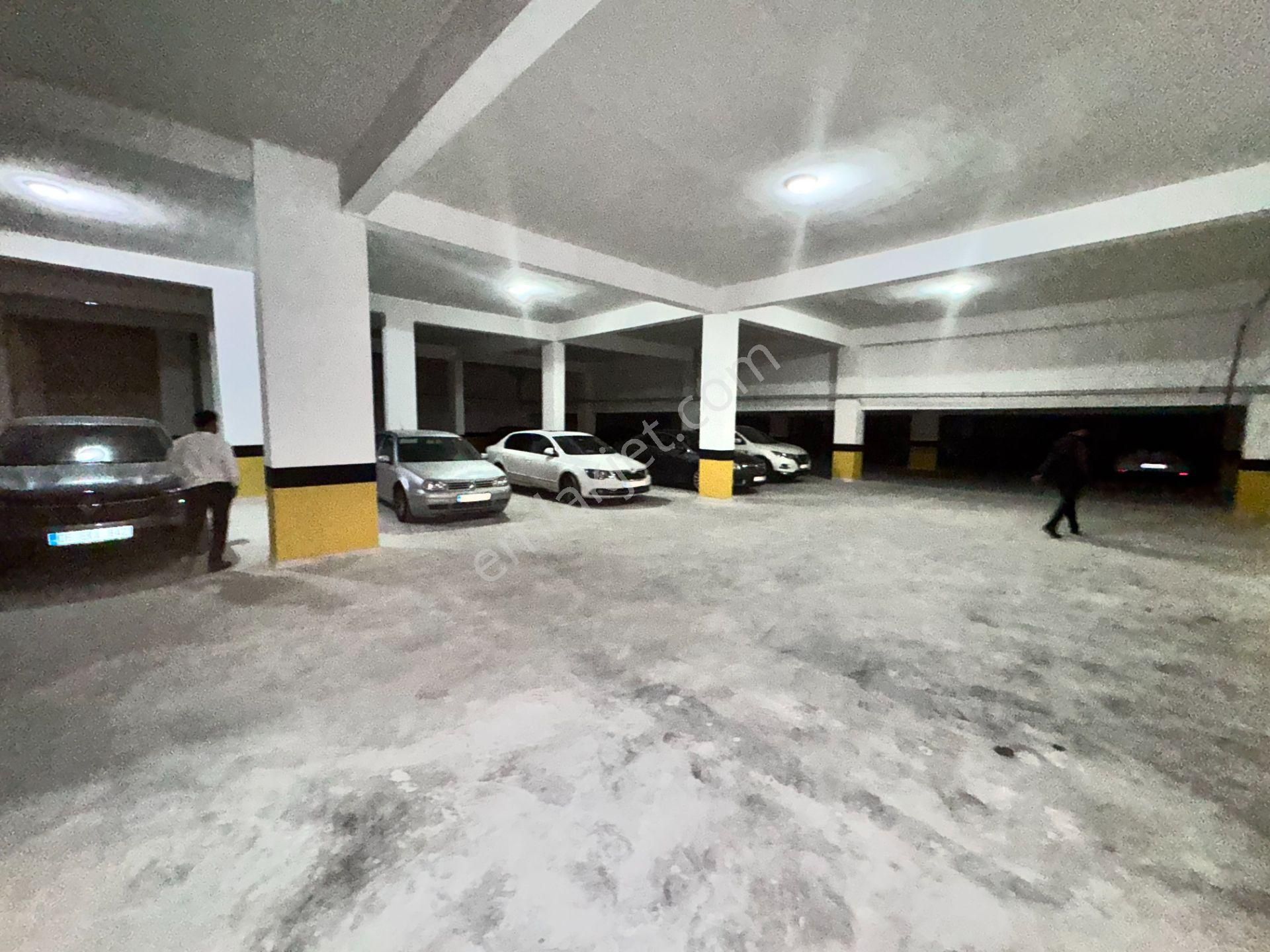 Sıfır 4+1 Çift Bloklu Site İçerisinde Giyinme Odası-ebeveyn Banyo - Görsel 34