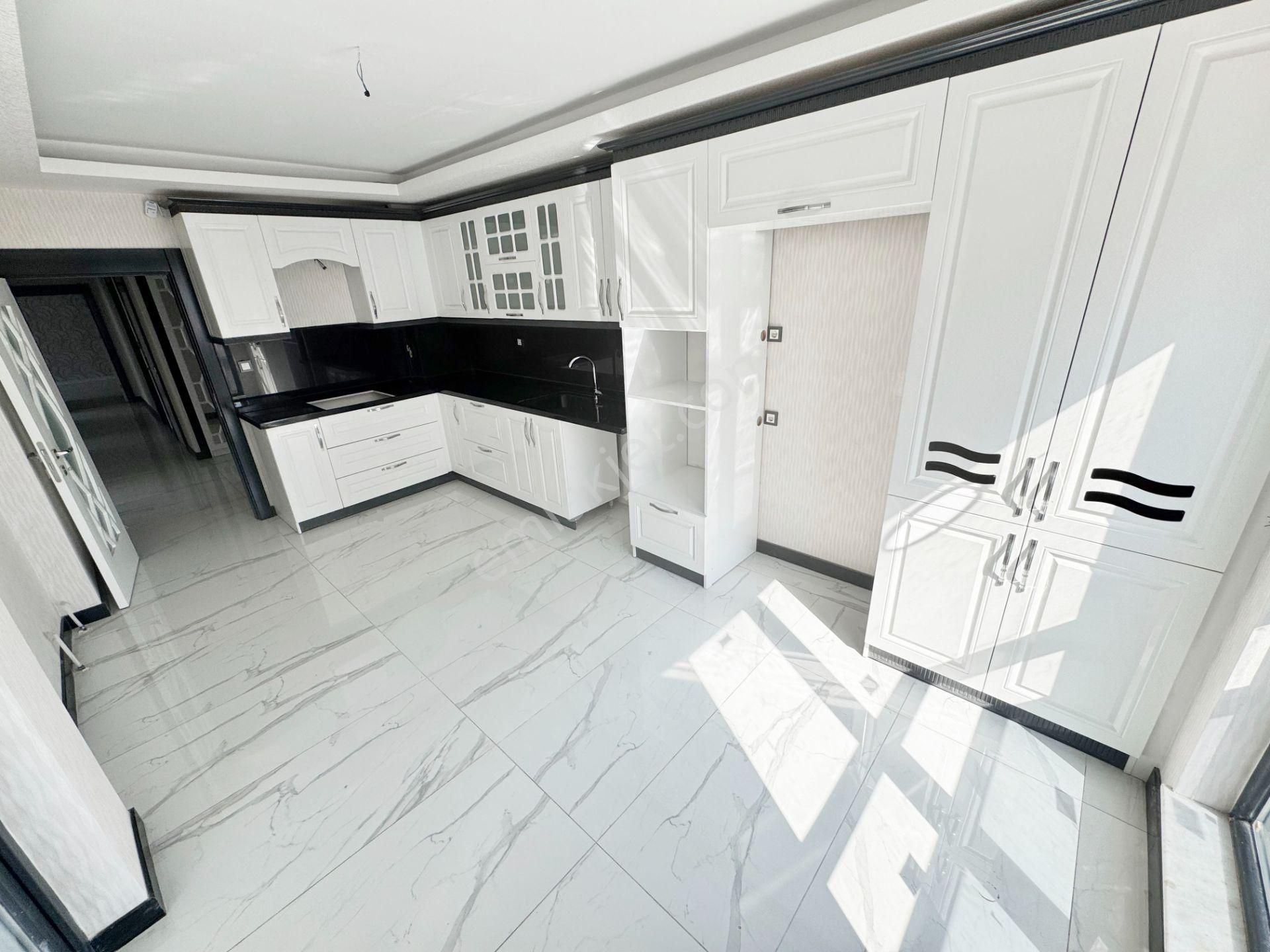 Sıfır 4+1 Çift Bloklu Site İçerisinde Giyinme Odası-ebeveyn Banyo - Görsel 6