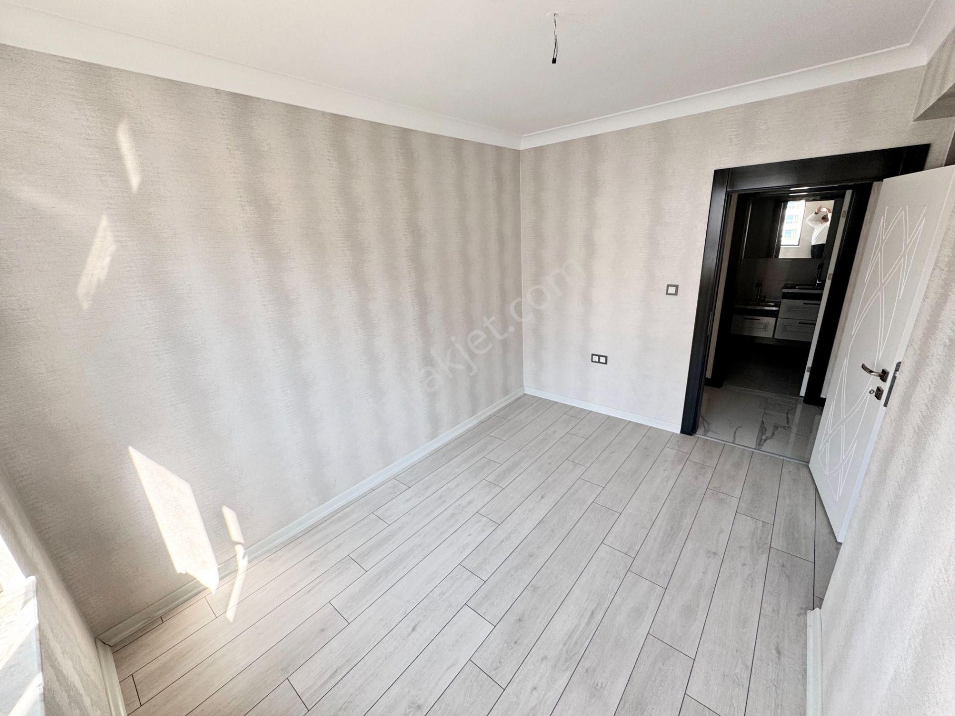 Sıfır 4+1 Çift Bloklu Site İçerisinde Giyinme Odası-ebeveyn Banyo - Görsel 18