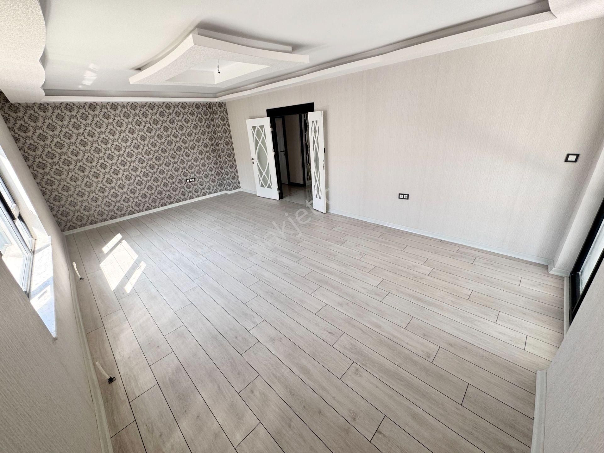 Sıfır 4+1 Çift Bloklu Site İçerisinde Giyinme Odası-ebeveyn Banyo - Görsel 14