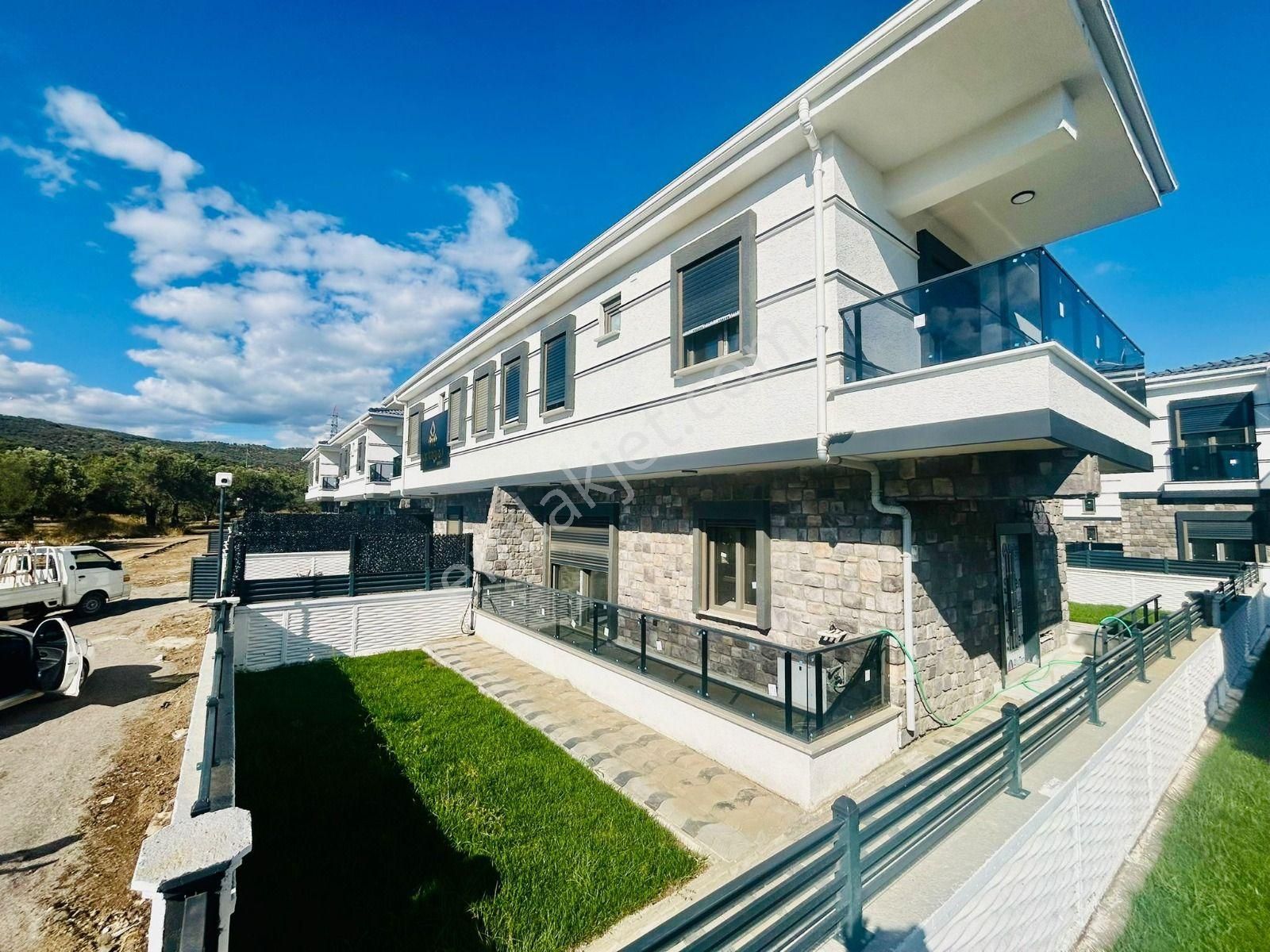 Yüksel'den Kadıköy'de Satılık Ultra Lux 3+1 Havuzlu D.gazlı Müstakil - Görsel 2