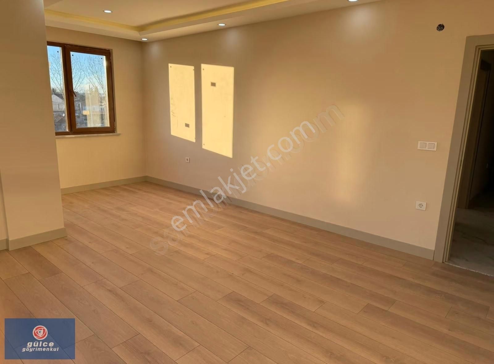 Arnavutköy Bolluca Merkez Mah.satılık 2+1 Kapalı Otoparlı Daire - Görsel 3