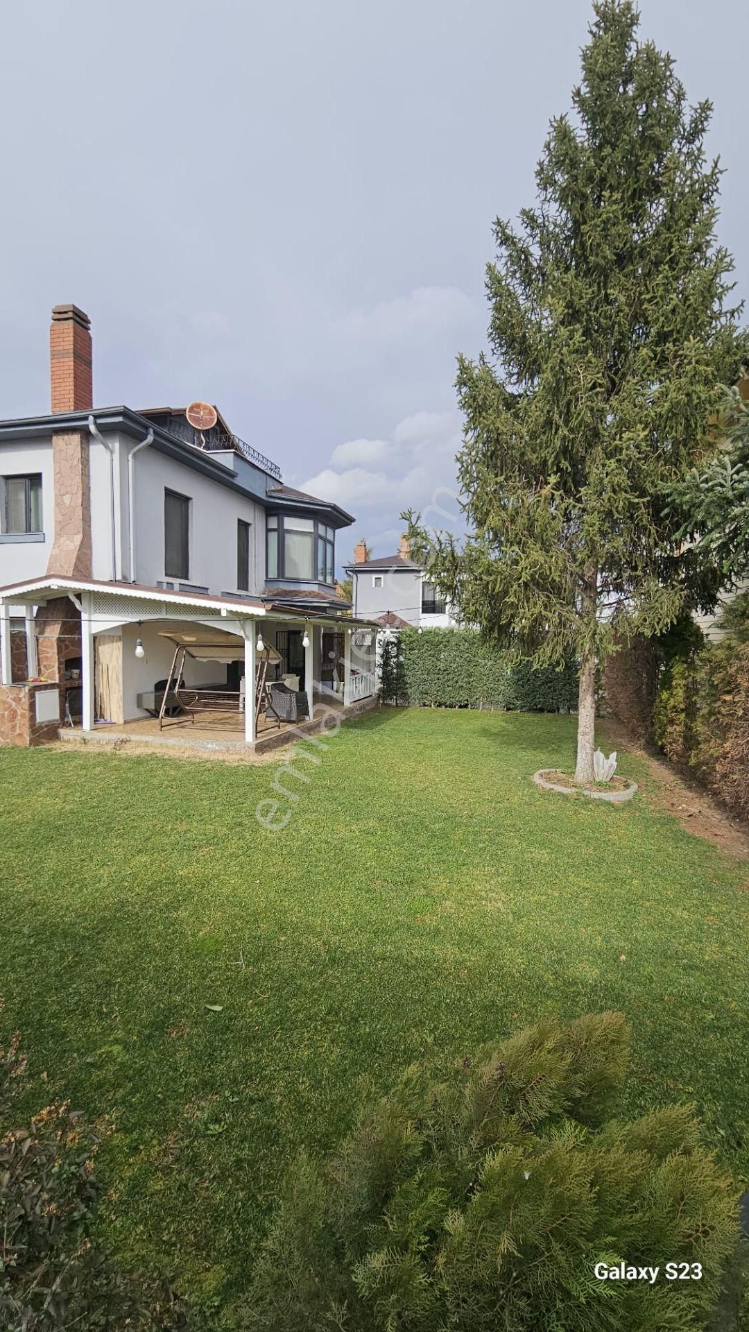 Akbaşlar Emlak & Gayrimenkul Güvencesiyle Kemalpaşa Mahallesinde Satılık Villa - Görsel 2