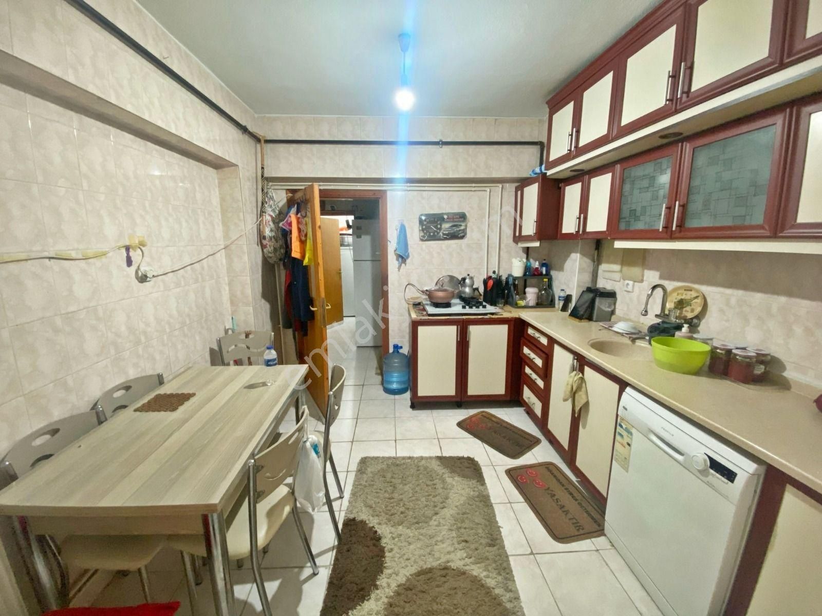 Bilgen Vatan'dan Köşk Mahallesi 3+1 Kilerli Cepheleri Açık Orta Yapıda Satılık Daire - Görsel 7