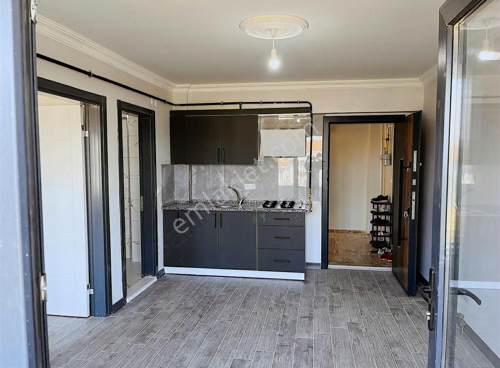 Nur Emlaktan Gazi S.p Mahallesinde 1+1 46 M2 Orta Kat Daire - Görsel 11