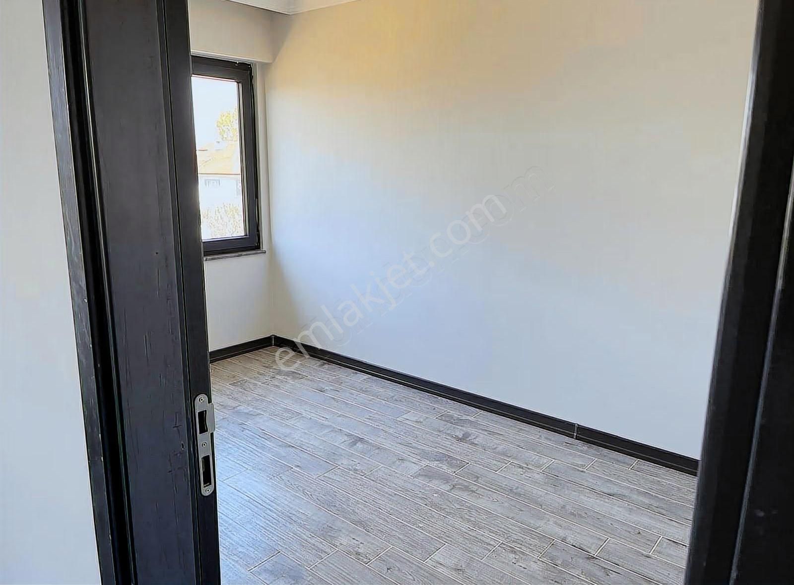 Nur Emlaktan Gazi S.p Mahallesinde 1+1 46 M2 Orta Kat Daire - Görsel 10