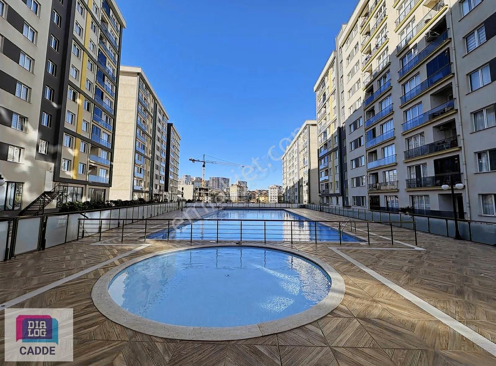 Pendik Norm İstanbul Sitesinde Havuz Cephesi Satılık 2+1 Daire - Görsel 22