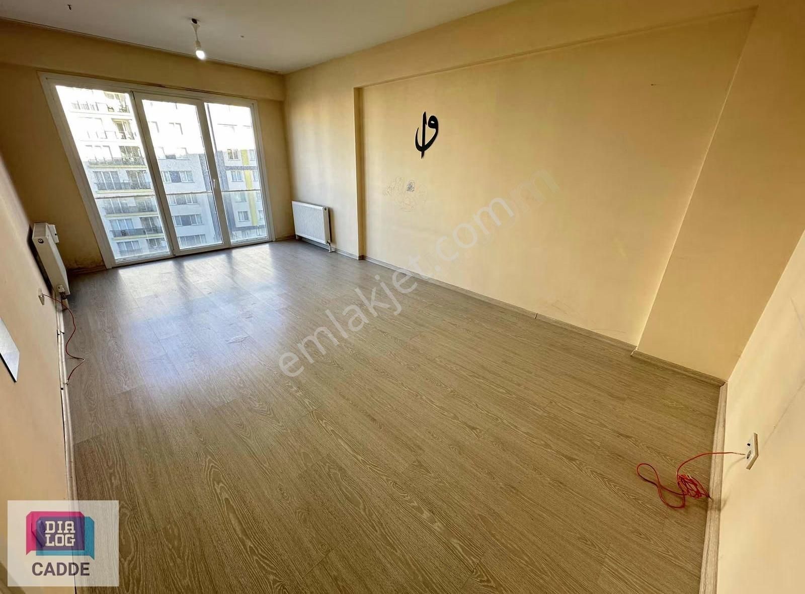 Pendik Norm İstanbul Sitesinde Havuz Cephesi Satılık 2+1 Daire - Görsel 3