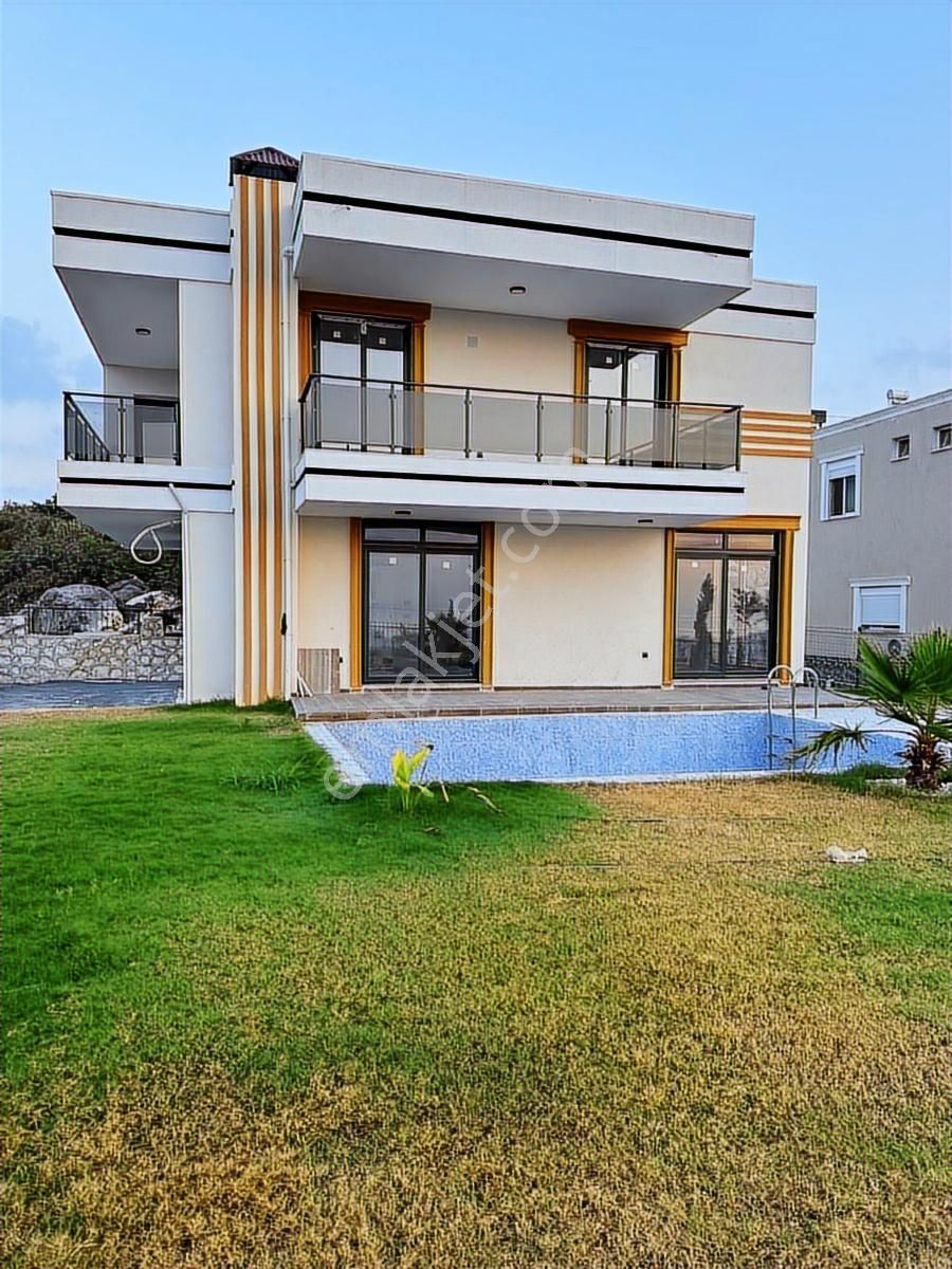 Uğur Emlak'tan Tırtar'da Satılık Eşsiz Konum'da Lux'ss Villa - Görsel 7