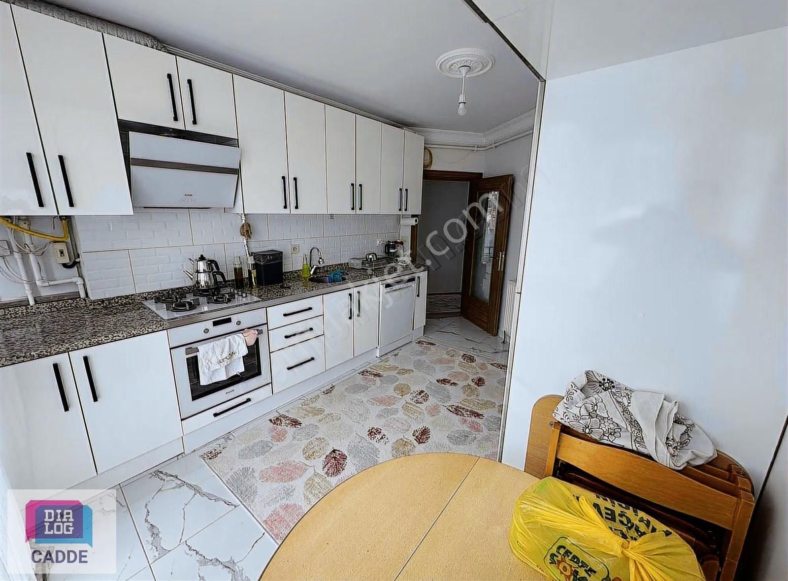 Tatlıkuyu Mahallesi E-5 Yanında 110 M2 Satılık 3+1 Arakat Daire - Görsel 18