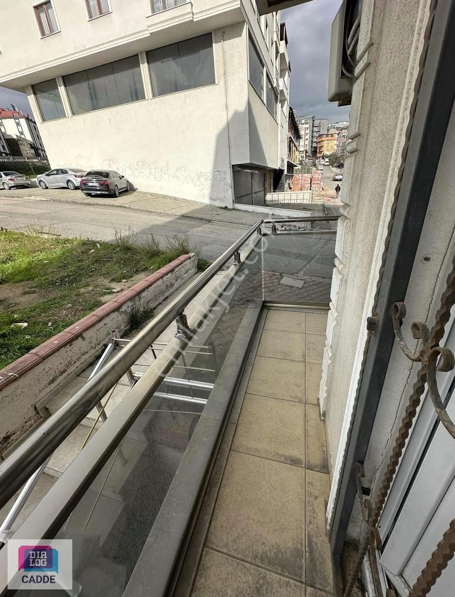 Tatlıkuyu Mahallesi E-5 Yanında 110 M2 Satılık 3+1 Arakat Daire - Görsel 12