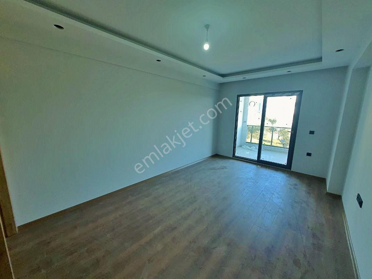 Uytundan Kadıköyde Kapalı Otoparklı Arakat Satılık1+1 Lüks Daire - Görsel 12