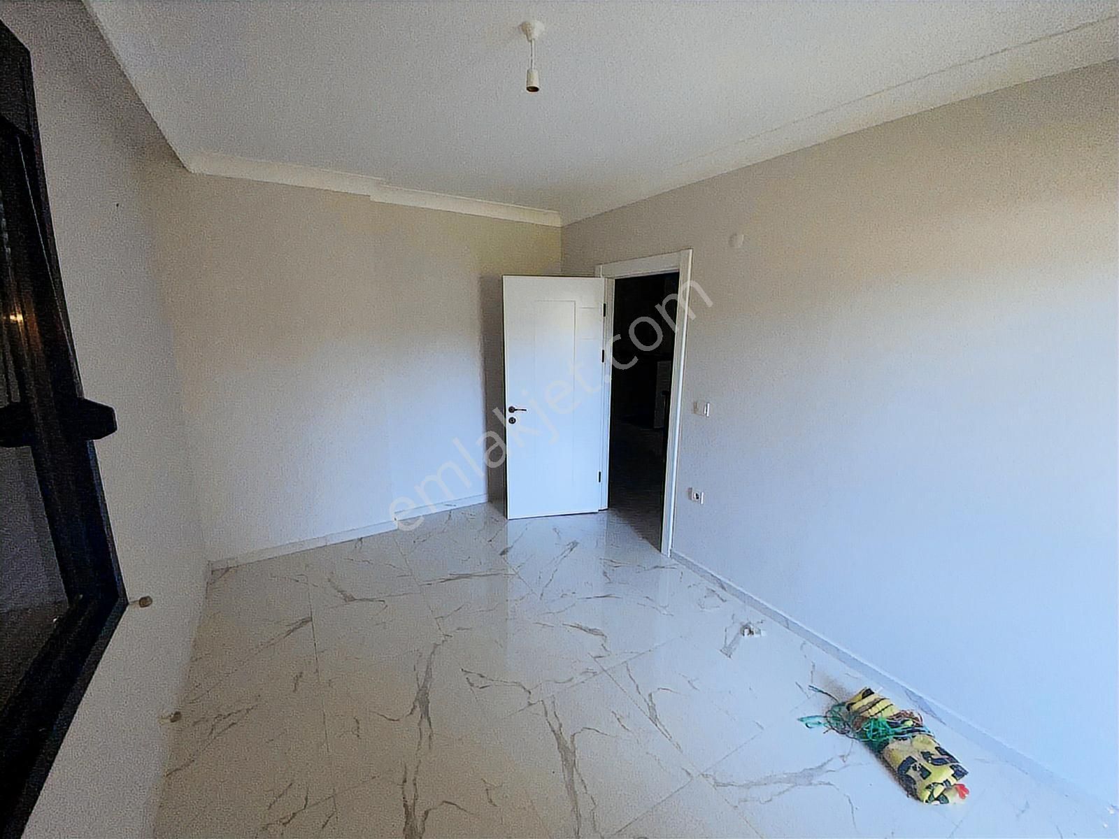 Rw Nefes'ten Altınova'da Denize 150 Metre Mesafede 3+1 Villa - Görsel 14