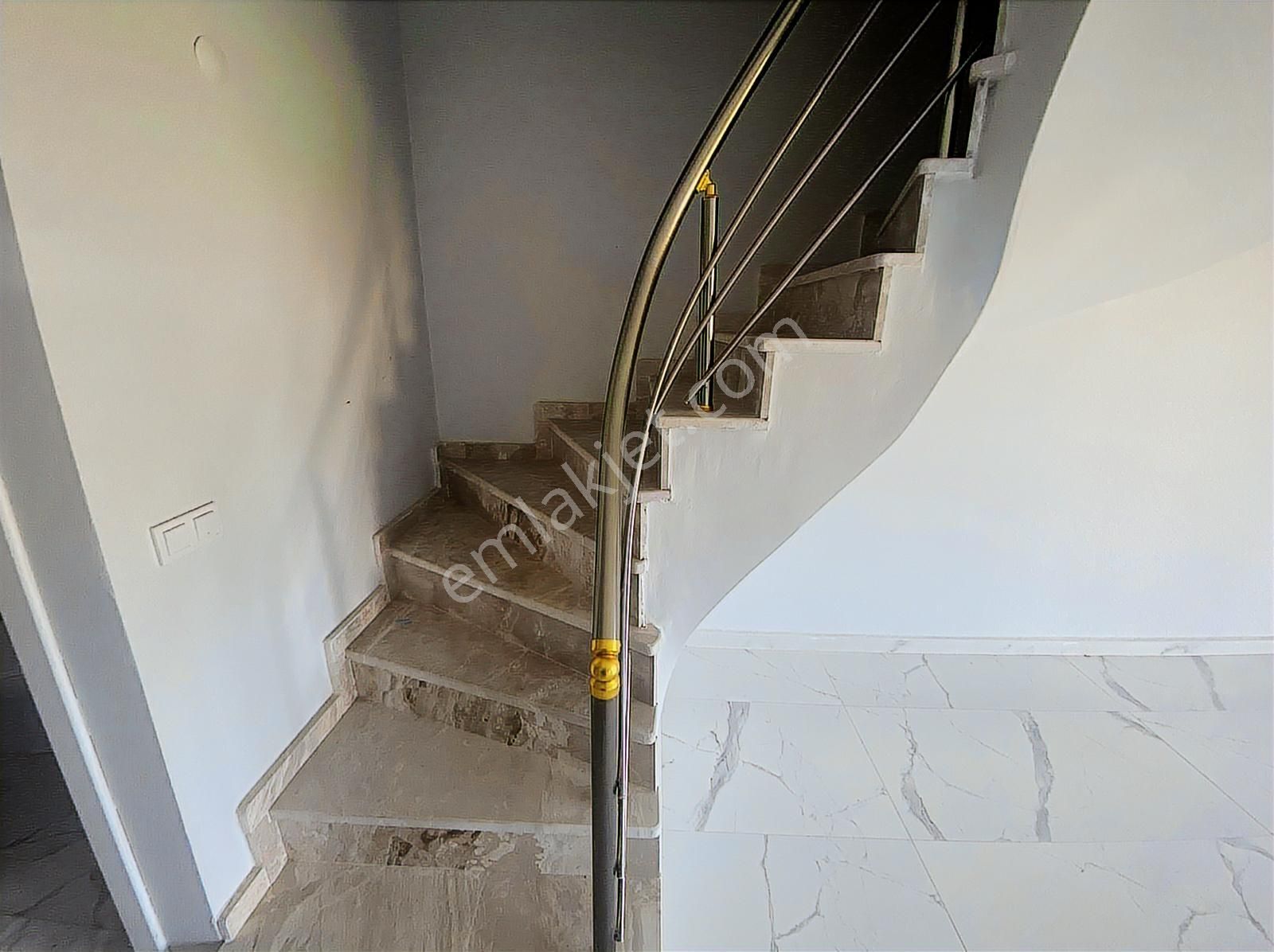 Rw Nefes'ten Altınova'da Denize 150 Metre Mesafede 3+1 Villa - Görsel 22