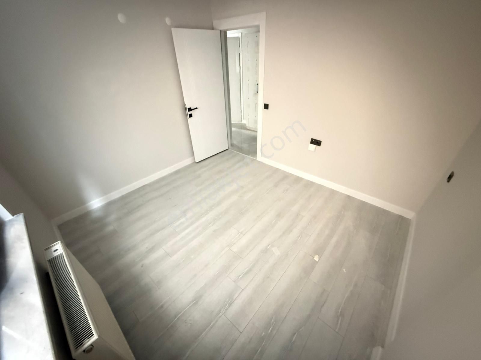 Kariyer'den Aşağı Eğlenceye Yürüme Mesafesinde 2+1 Bağımsız Sıfır Bina Ön Cephe Daire - Görsel 21