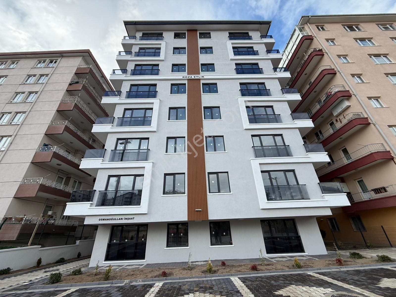 Kariyer'den Aşağı Eğlenceye Yürüme Mesafesinde 2+1 Bağımsız Sıfır Bina Ön Cephe Daire - Görsel 28