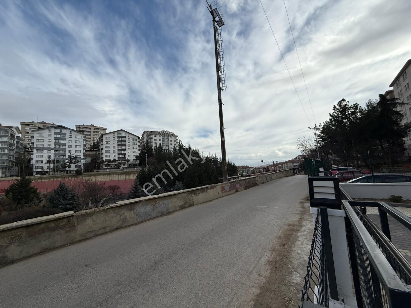 Kariyer'den Aşağı Eğlenceye Yürüme Mesafesinde 2+1 Bağımsız Sıfır Bina Ön Cephe Daire - Görsel 30