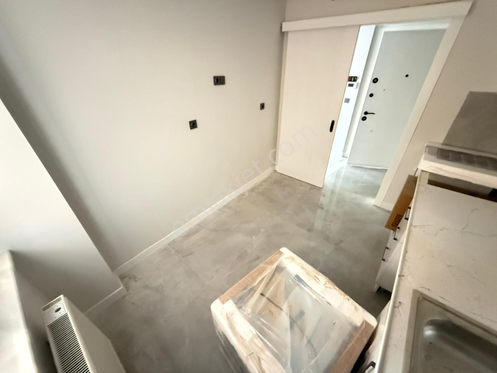 Kariyer'den Aşağı Eğlenceye Yürüme Mesafesinde 2+1 Bağımsız Sıfır Bina Ön Cephe Daire - Görsel 10