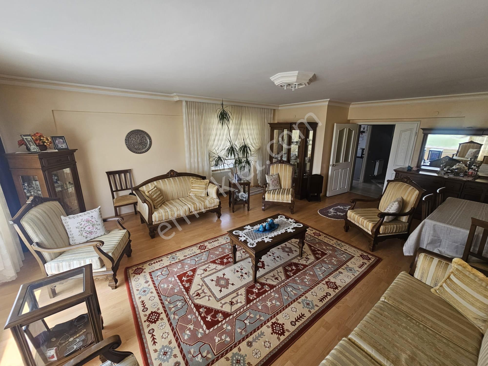 Şimşek Emlak'tan Dikmen Mürsel Uluç Mh. 290m2 6+1 Güney Doğu Batı Cepheli Dubleks - Görsel 4