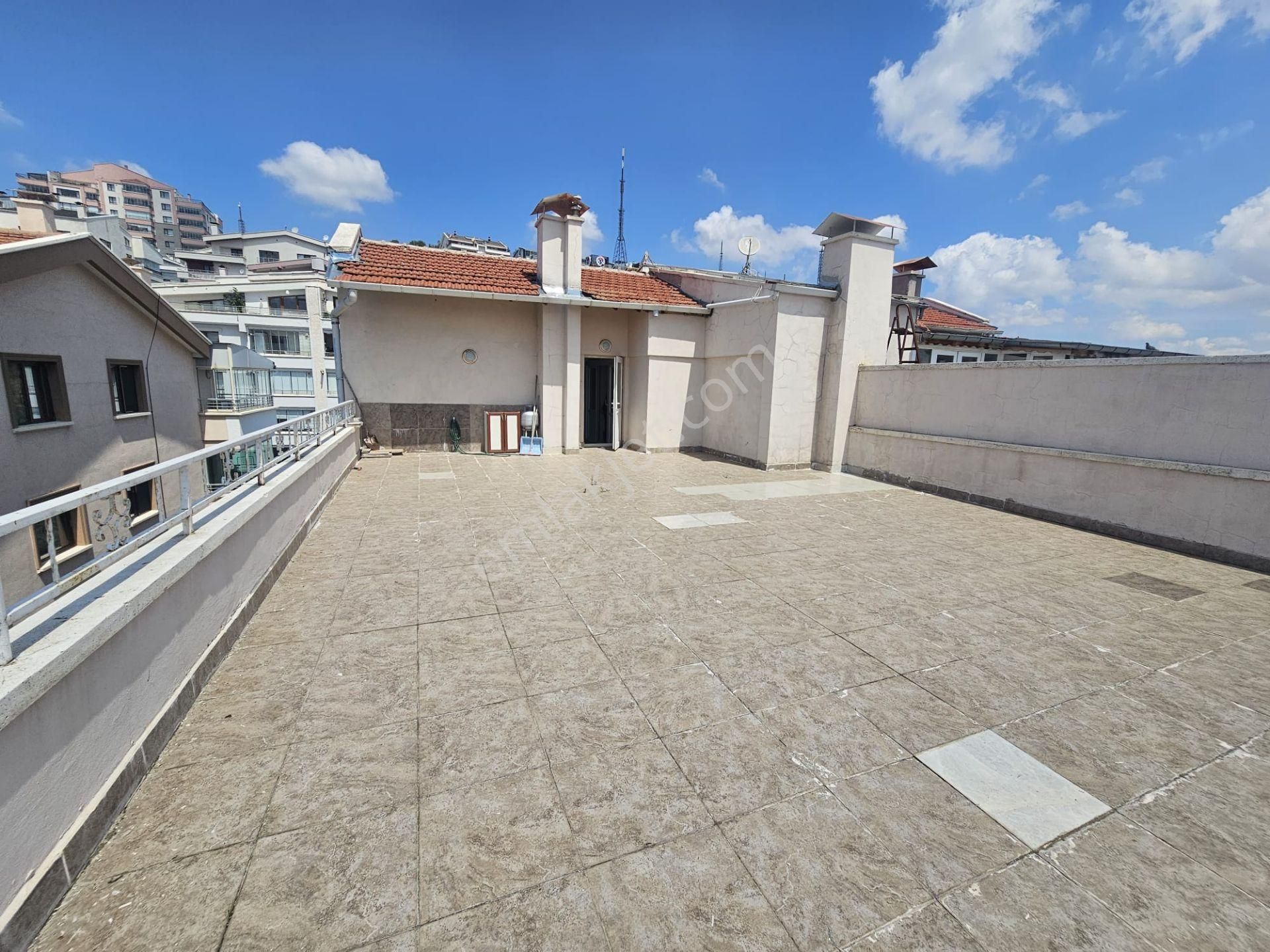 Şimşek Emlak'tan Dikmen Mürsel Uluç Mh. 290m2 6+1 Güney Doğu Batı Cepheli Dubleks