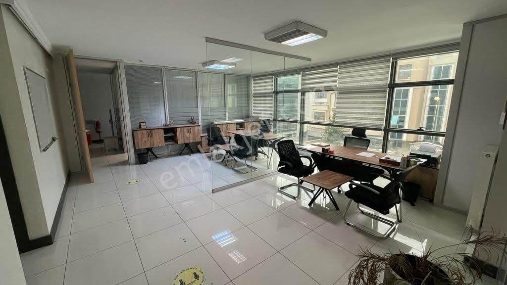 Mustafa Kemal Mahallesinde Kiralık Ofis