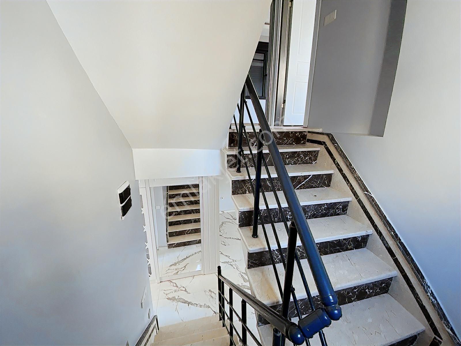 Rw Nefes'ten Altınova'da Denize 150m Yürüme Mesafeli 4+1 Villa - Görsel 13