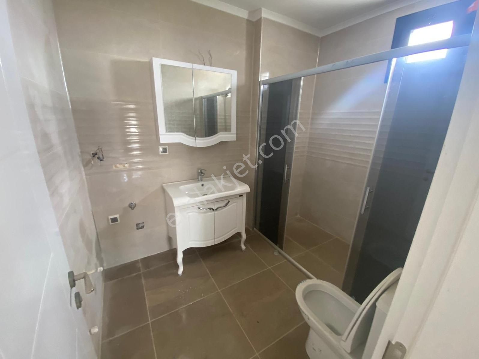 Rw Nefes'ten Altınova'da Denize Sıfır Sitede 4+1 Villa - Görsel 24