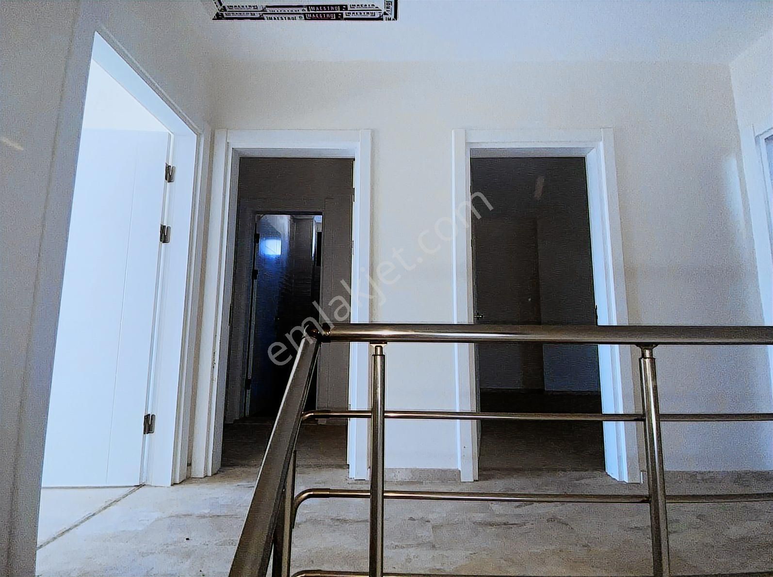 Rw Nefes'ten Altınova'da Denize Sıfır Sitede 4+1 Villa - Görsel 22