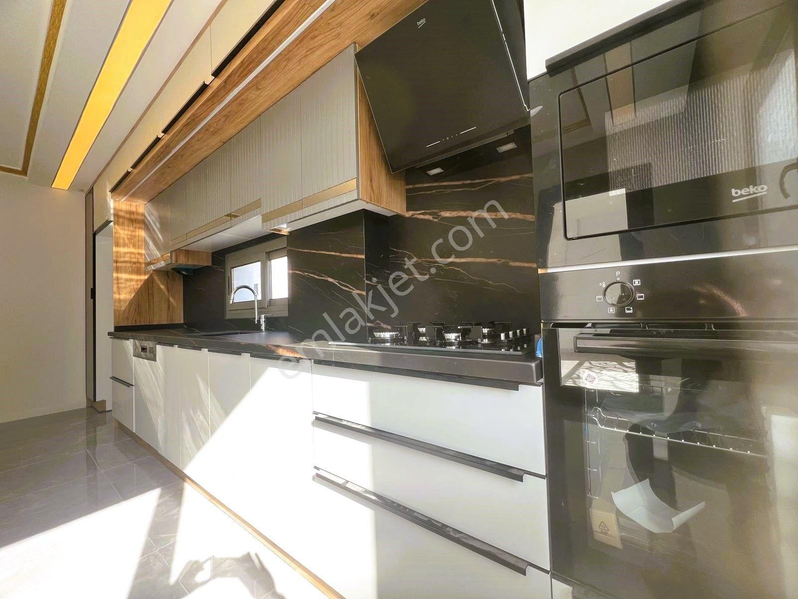 ꧁ Ay Emlak'tan꧂akçay Merkezde Kazdağı Manzaralı Ayrı Mutfak Ön Cephe Satılık 3+1 Geniş Lüks Daire - Görsel 5