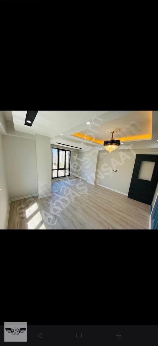 2+1 Cadde Köşe Başı Kiralık Daire - Görsel 4
