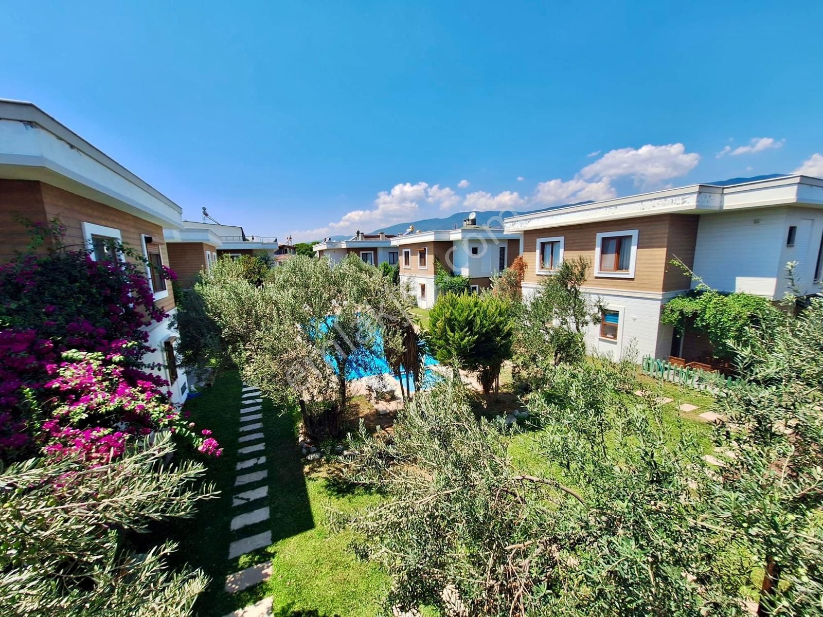 ꧁akçay Ay Emlaktan꧂güre'de Deniz Tarafında Havuzlu Satılık 3+1 Ultra Lüks Müstakil Villa - Görsel 4