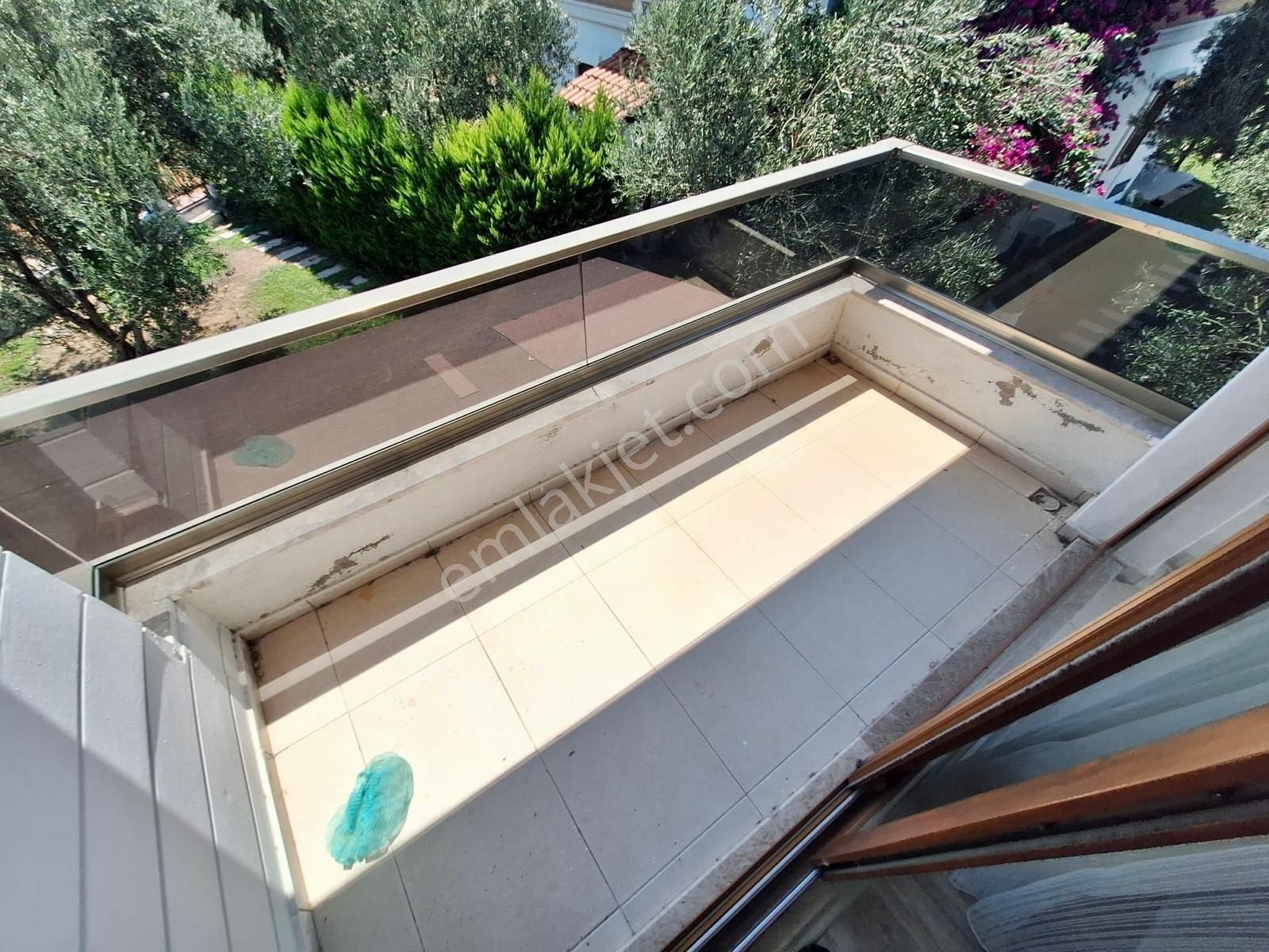 ꧁akçay Ay Emlaktan꧂güre'de Deniz Tarafında Havuzlu Satılık 3+1 Ultra Lüks Müstakil Villa - Görsel 16