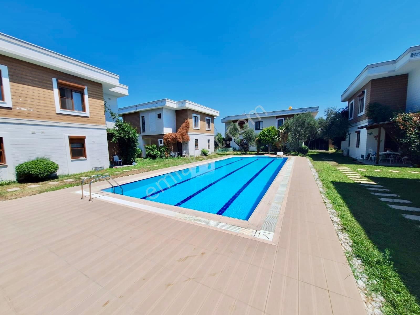 ꧁akçay Ay Emlaktan꧂güre'de Deniz Tarafında Havuzlu Satılık 3+1 Ultra Lüks Müstakil Villa - Görsel 3