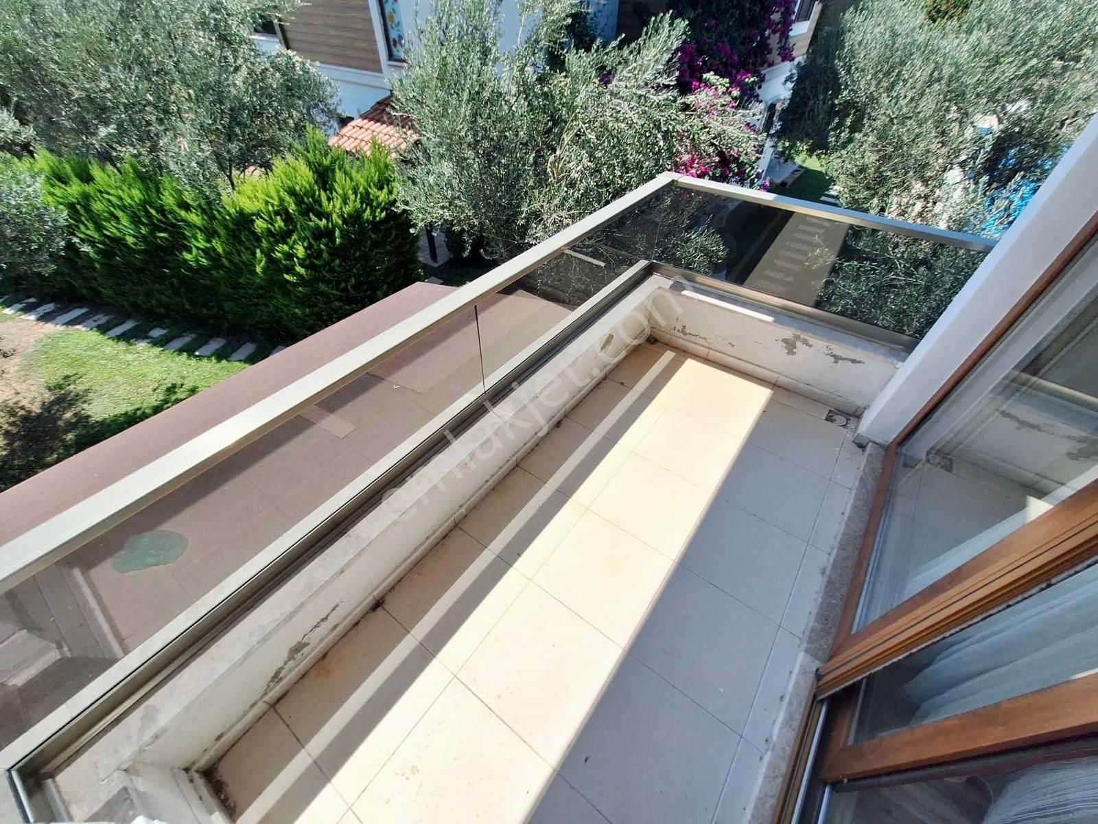 ꧁akçay Ay Emlaktan꧂güre'de Deniz Tarafında Havuzlu Satılık 3+1 Ultra Lüks Müstakil Villa - Görsel 15