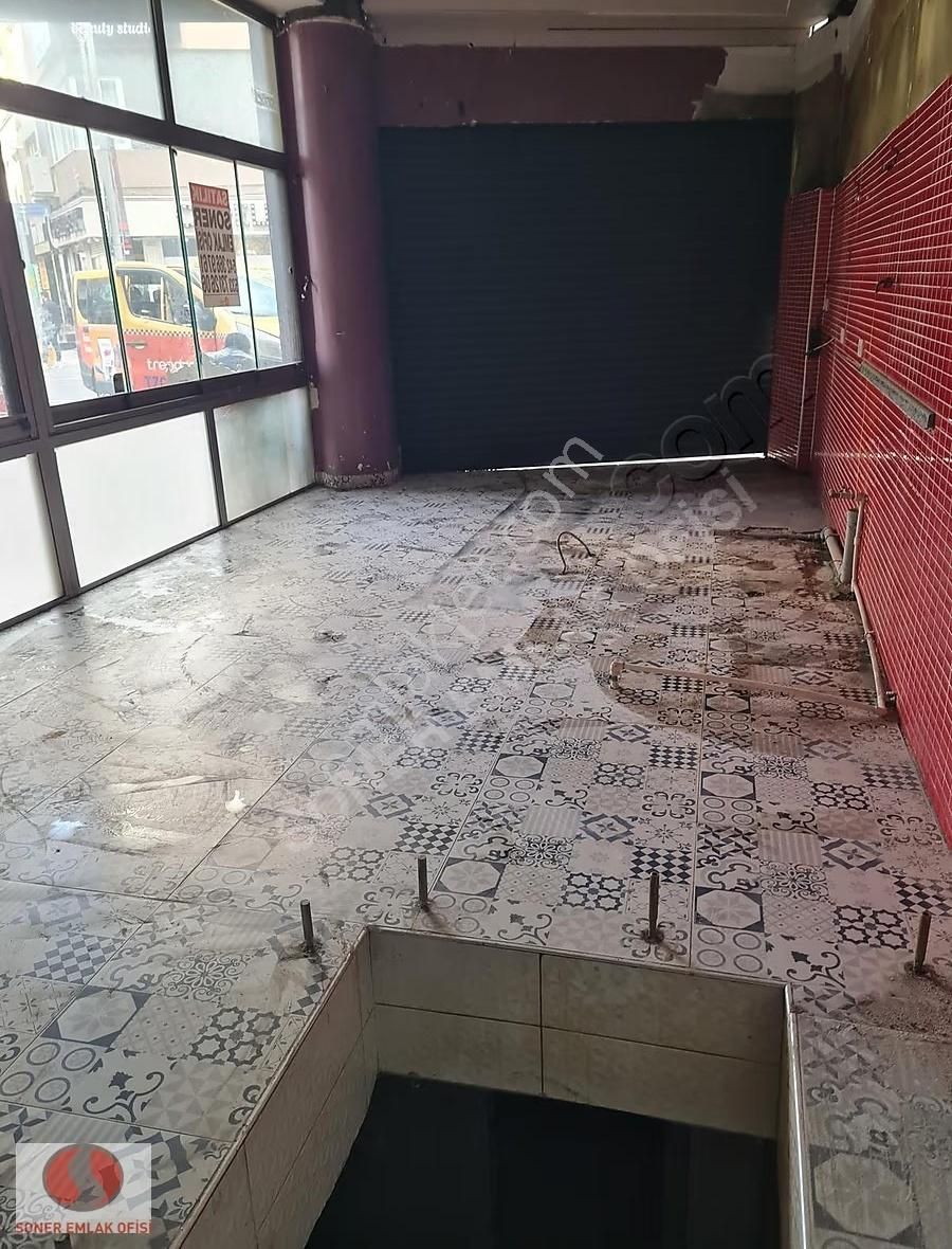 Kadıköy Ana Caddede Kiralık Dükkan - Görsel 2